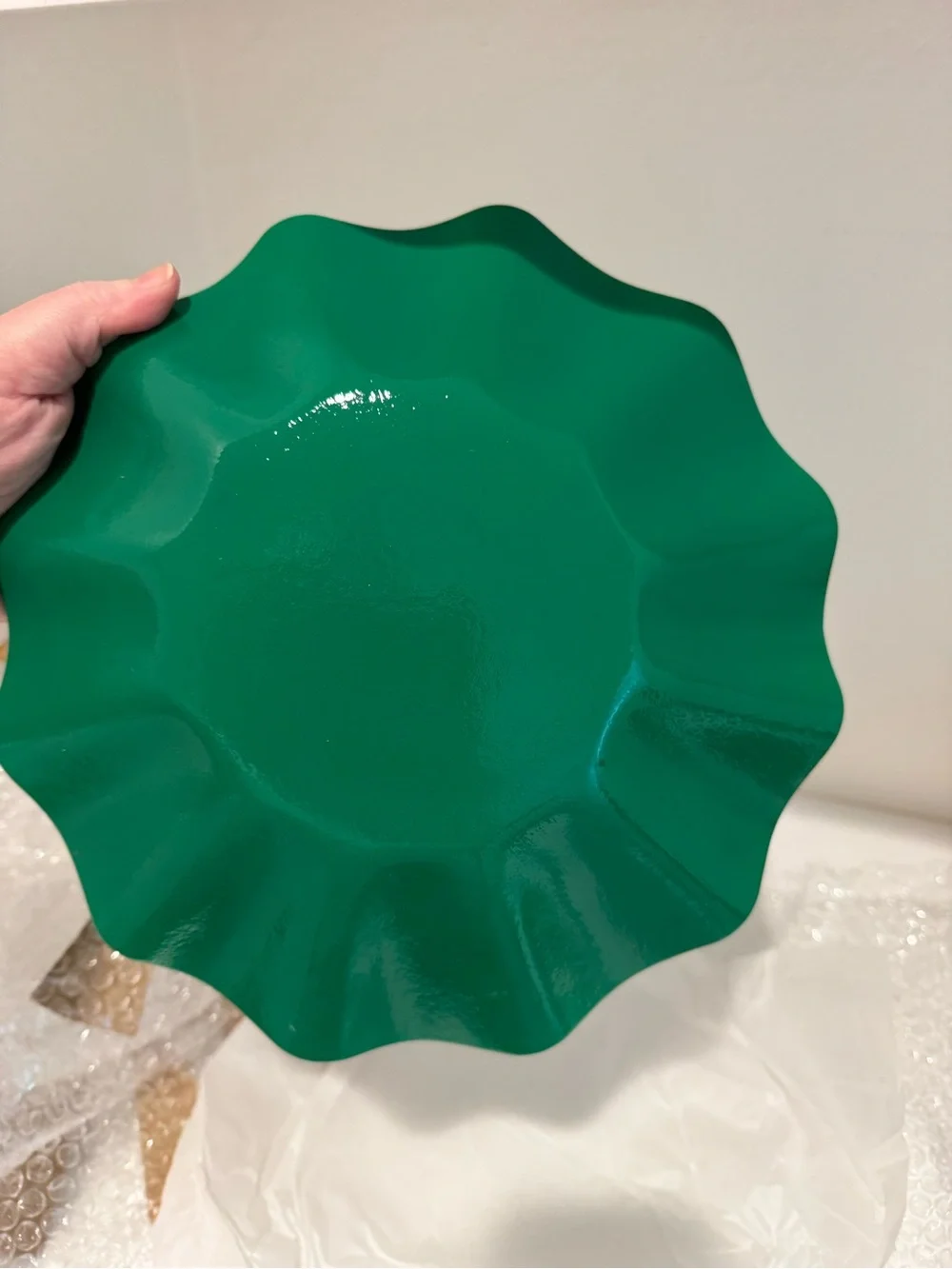 Vibrant Emerald Green scalloped Plate Set  x 2